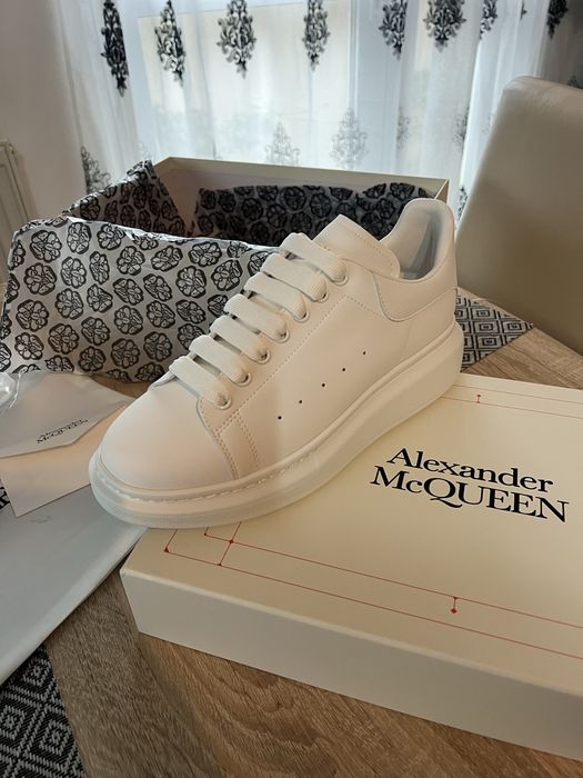 Adidasi Alexander McQueen