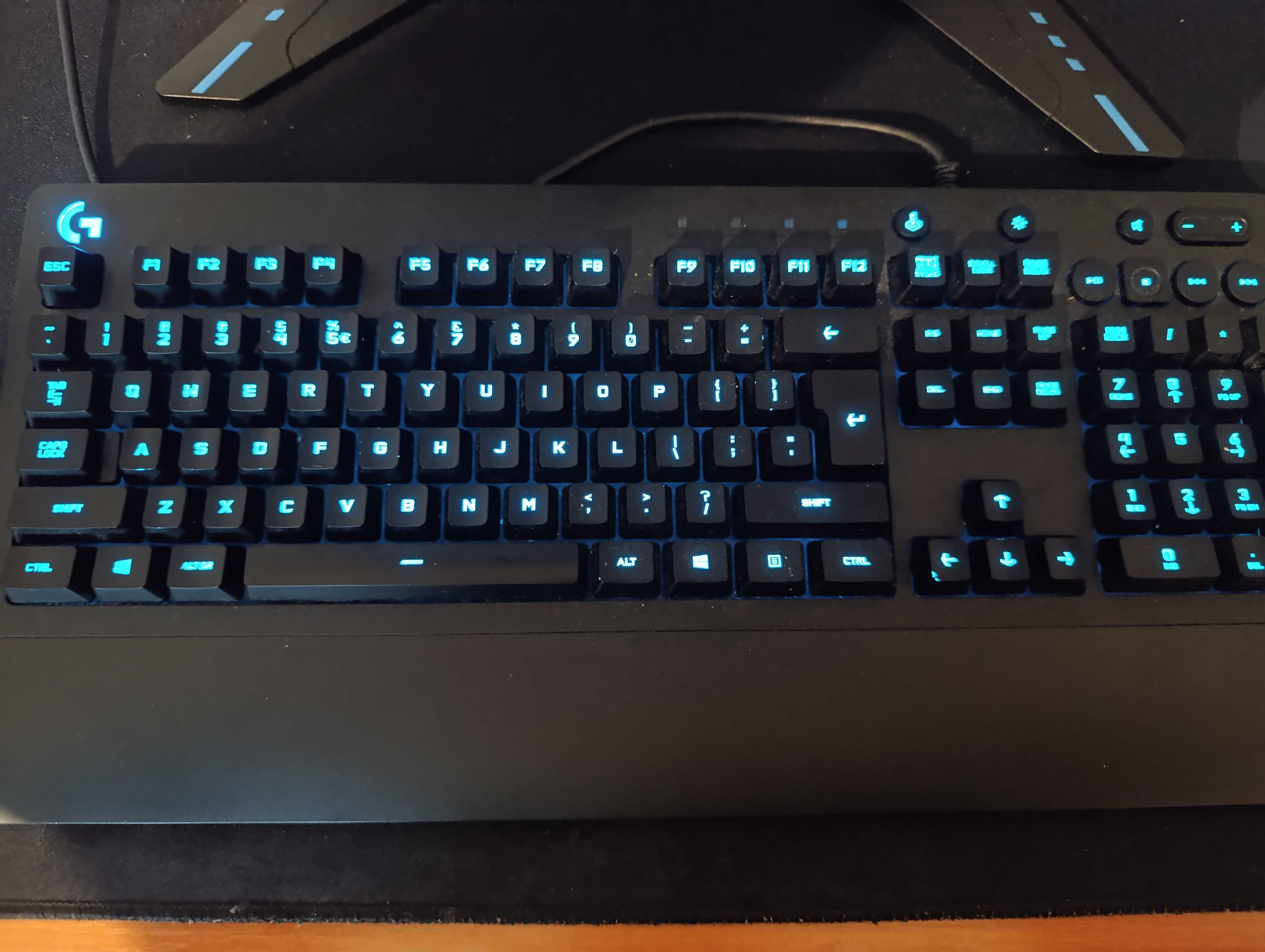 Gaming Клавиатура Logitech G213