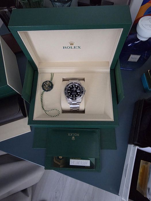 Rolex Submariner Date - 2025 NOU