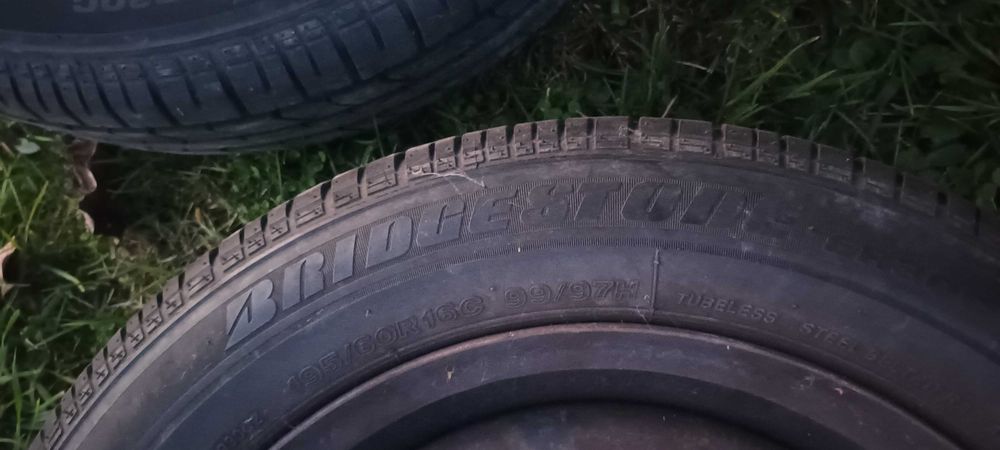 De vănzare portiere pt. față+ spate { Ford Galaxy -Volkswagen Sharan }