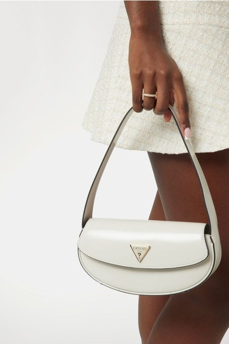 Нова Чанта Guess