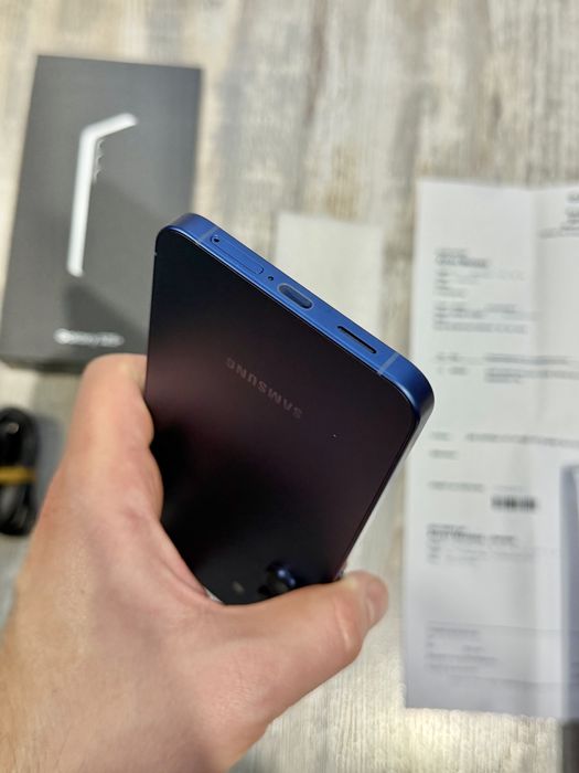 Samsung Galaxy S25 Plus 256 GB 12 GB Ram Dual Sim Като Нов