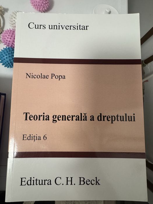 7 Carti pentru studentii la DREPT an 1