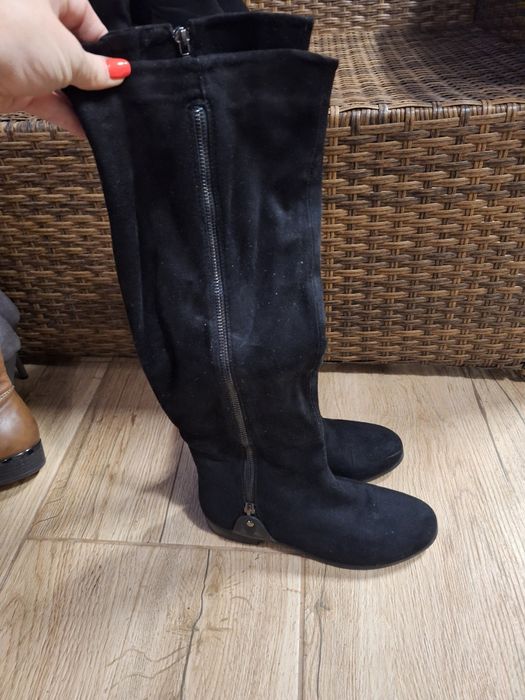 Чизми и ботуши номер 36,37