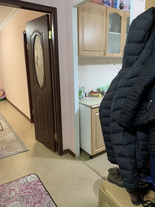 Продаётся 2комн кв 4 мкр на берегу моря