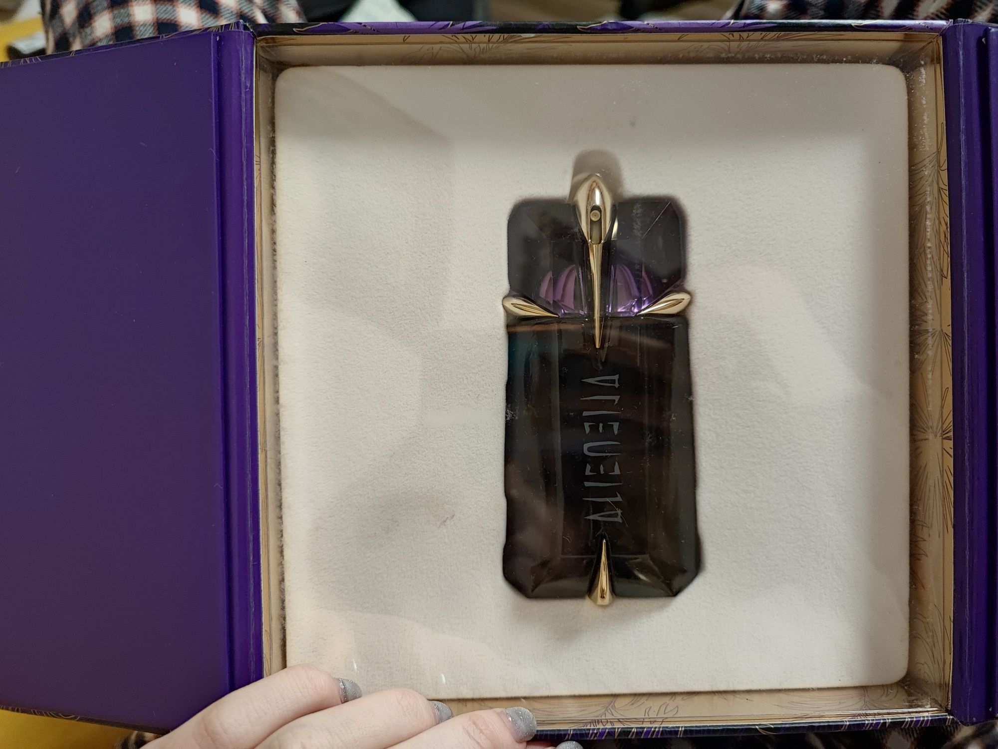 Сет парфюм, лосион за тяло и парфюмна писалка Alien Mugler