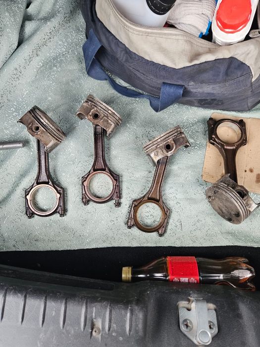 Продам шатуны от приоры в хорошем состоянии от 127 двигателя