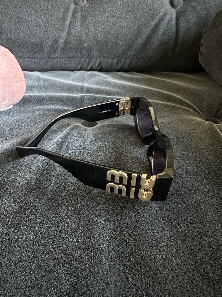 Слънчеви очила MIU MIU