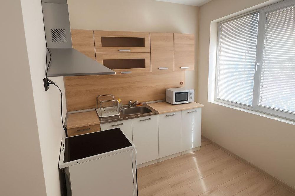 Дава се под наем Двустаен апартамент в Варна, Окръжна болница - 78 кв.м за 475 € - Снимка #3