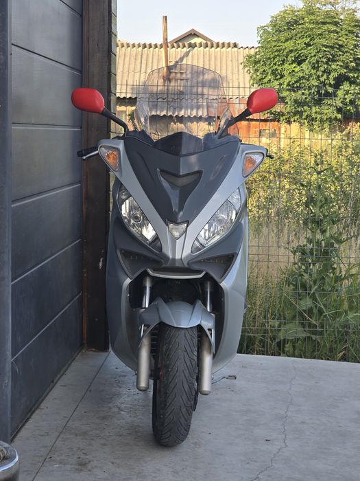 Scuter Malaguti Madison 125cmc, inmatriculat RO