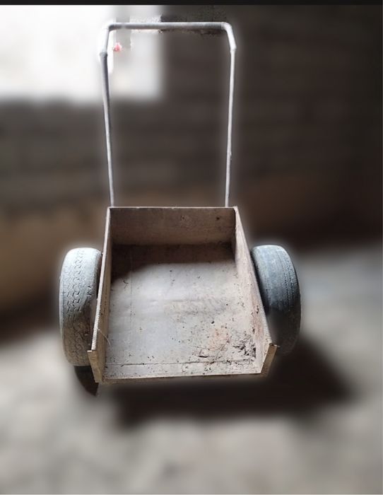 Телега в хорошем состоянии