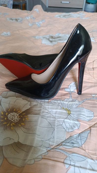 Туфли, басаножки 37 размер