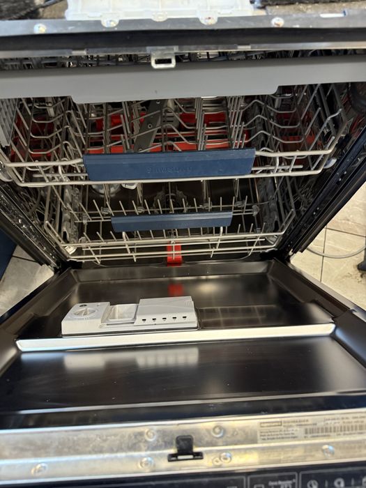 Съдомиялна samsung