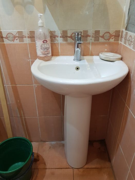 Продам срочно умывальник