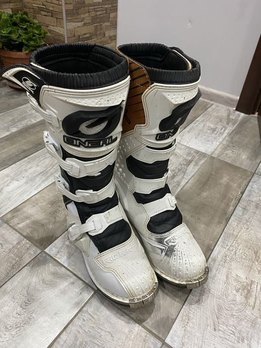 Продават се Oneal 42 номер