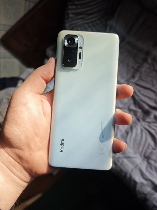 Xiaomi redmi note 10 pro 6/128 + чехлы в подарок