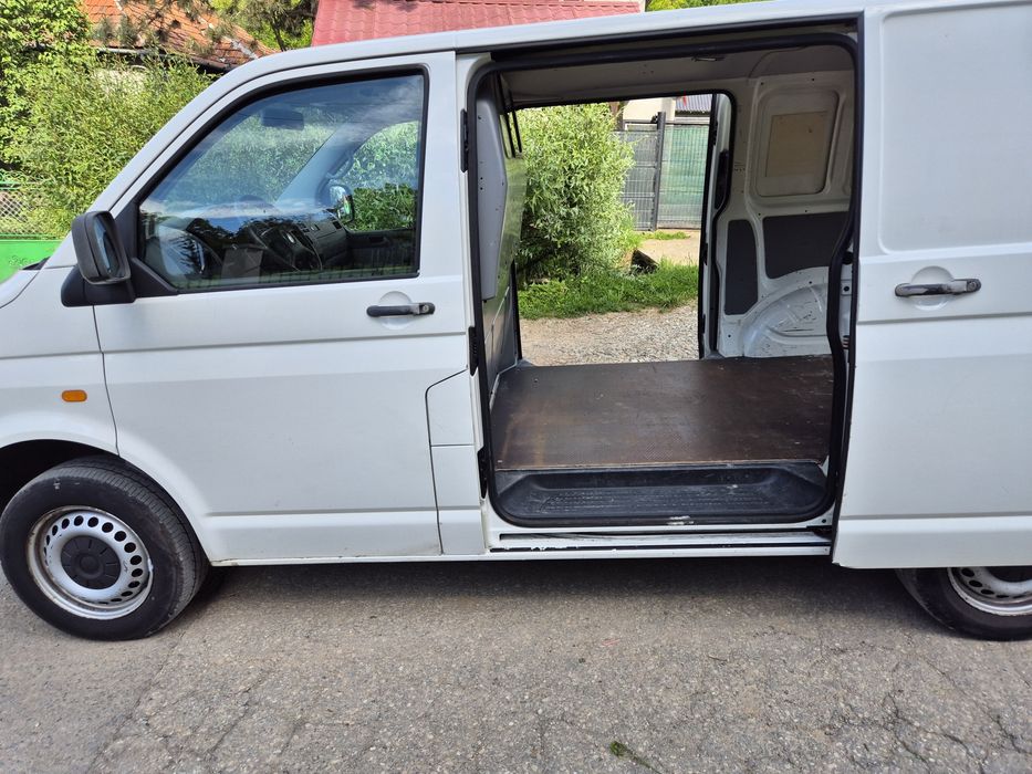 Vând Volkswagen Transporter 1.9TDI