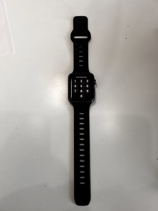 Apple Warch 7000 series aluminium