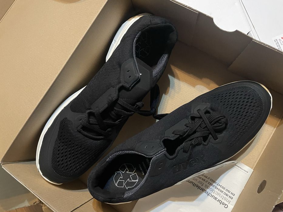 Papuci uvex nr 47/48