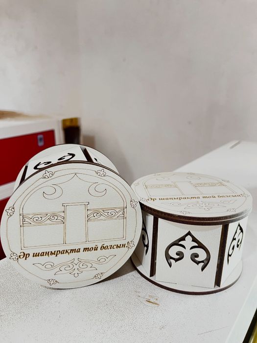 Тойбастар шкатулка круг