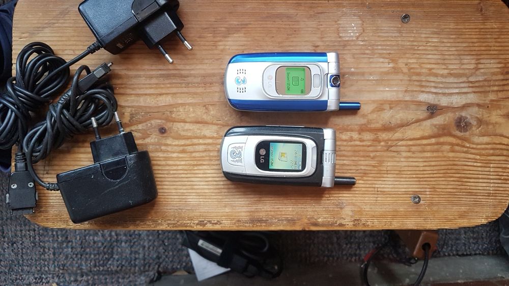 Telefoane LG 8130 si LG 8330