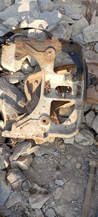 Yumizi traktor zapchaslari.