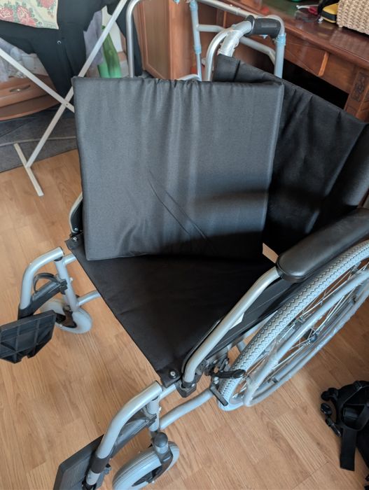 Инвалидная коляска, прогулочная