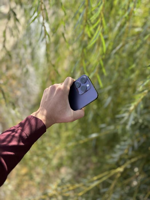 Iphone 14 pro purple