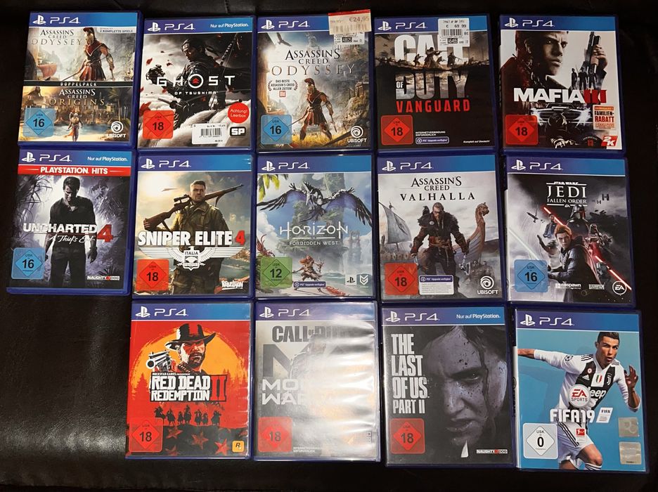 Vand jocuri PS4 in stare perfecta