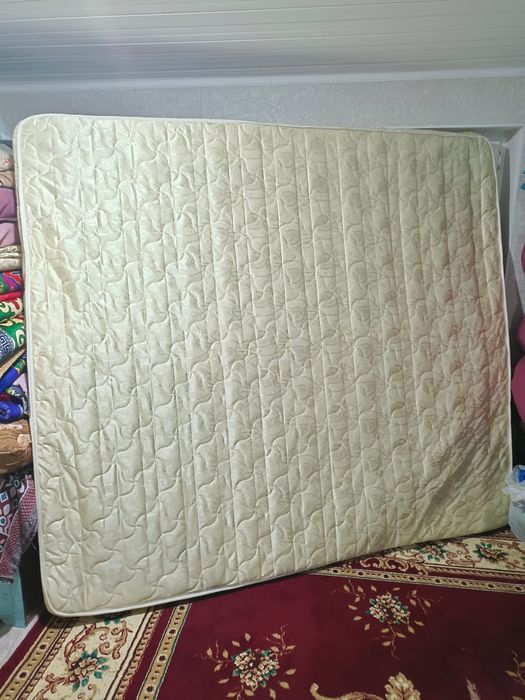 продам матрас пружинный бу