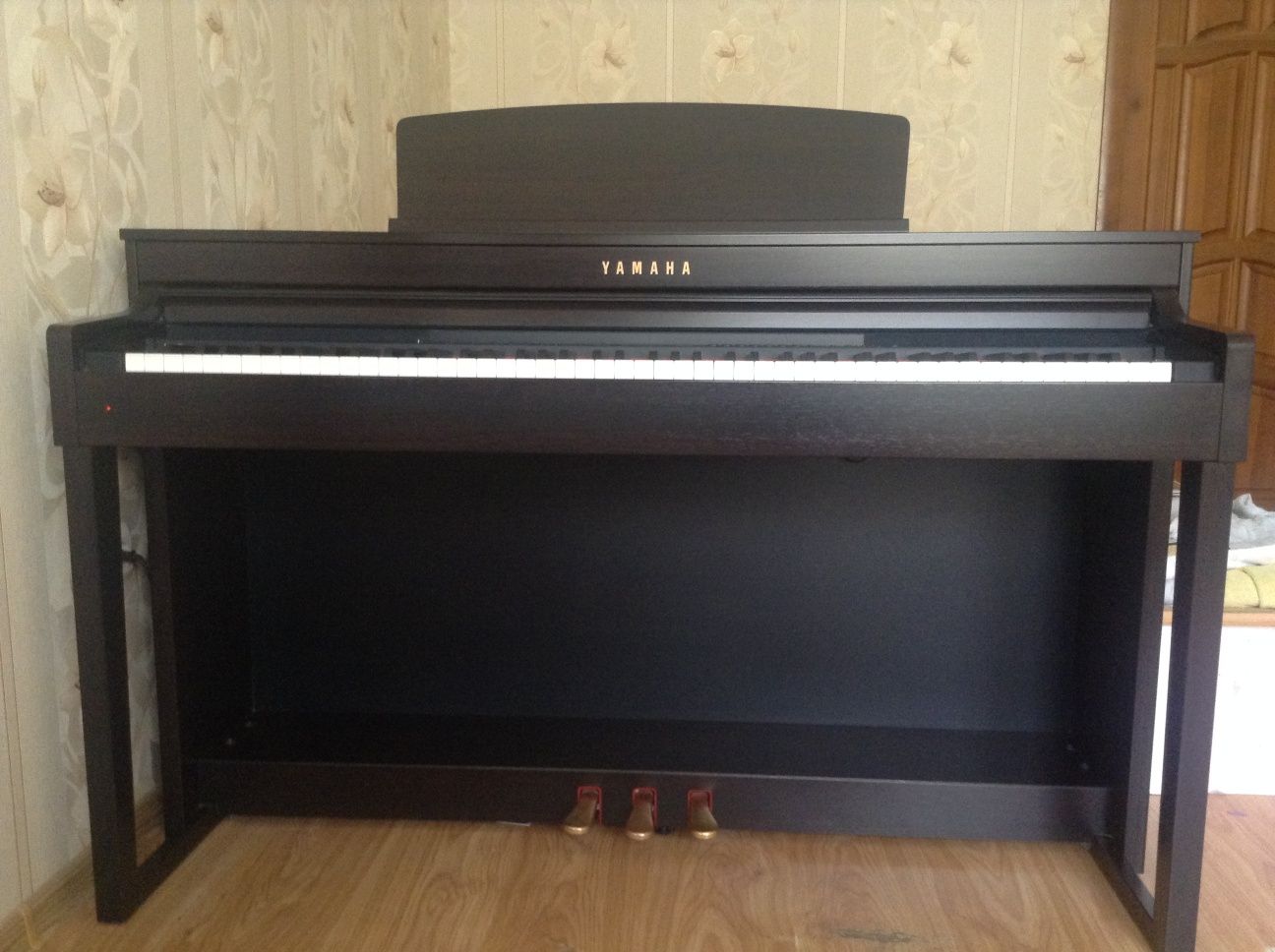 Фортепиано Clavinova clp-440