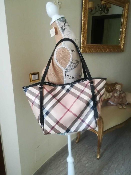 Burberry оригинална дамска чанта