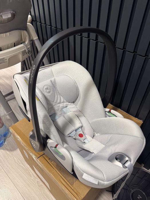 Scoica auto cybex platinum cloud t plus i-size 0-24luni + baza T