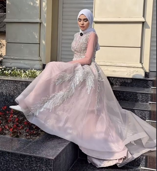 Oqshom liboslari, ayollar va erkaklarga kastyum shim tikamiz.