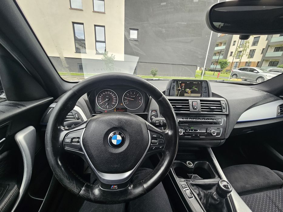 BMW seria 1 , motor 1.6 benzina