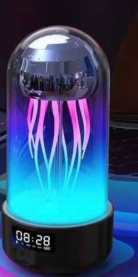 Светильник с колонкой в форме медузы