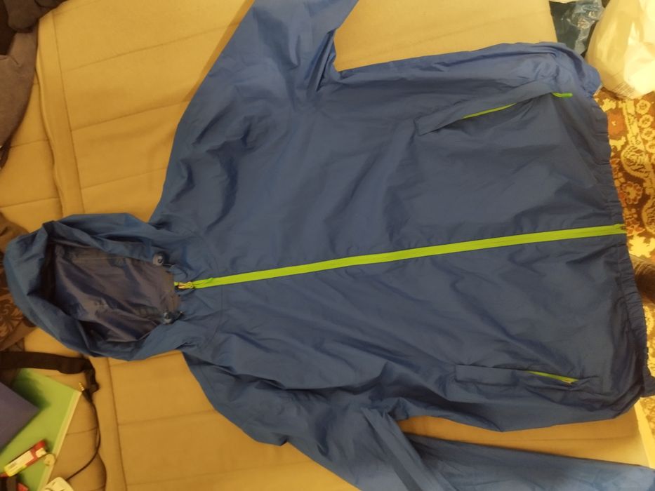 Vând geacă foiță