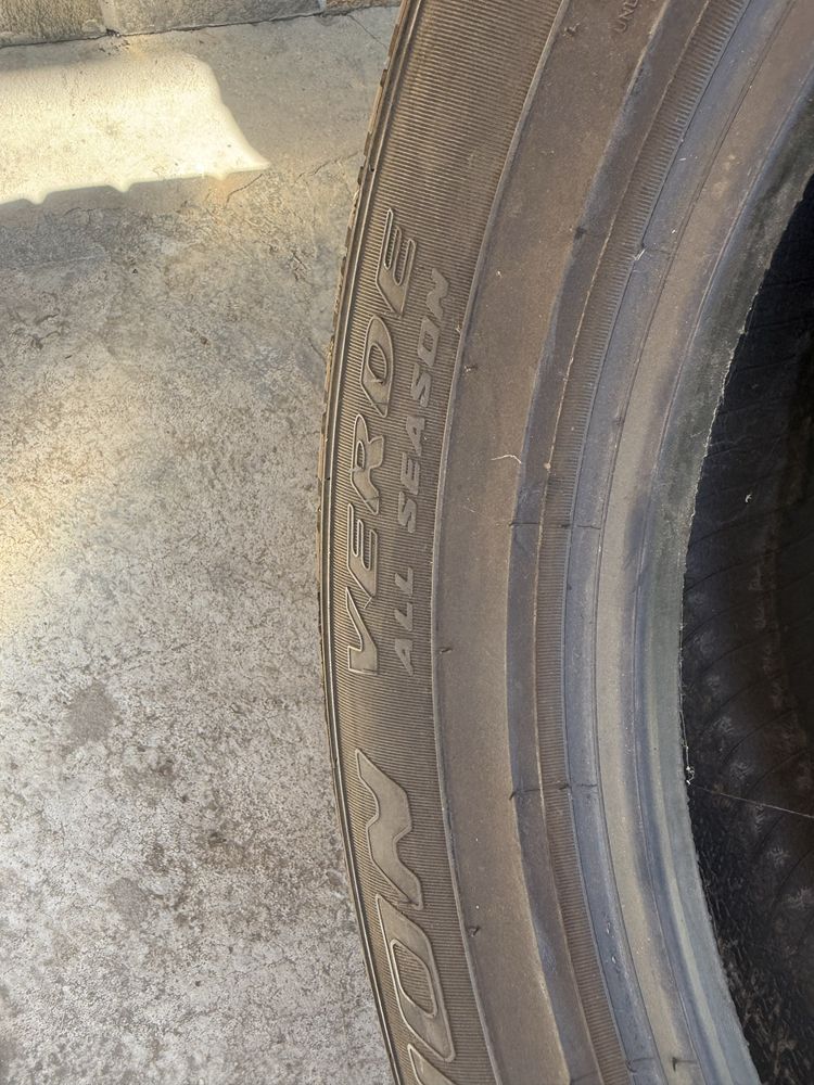Vand 4 Anvelope 235/55 R18 Pirelli Vara  (all season)