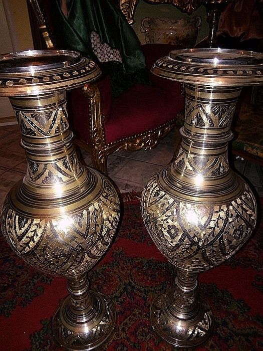 Set de 2 superbe vaze din bronz masiv de dimensiuni impresionante grav