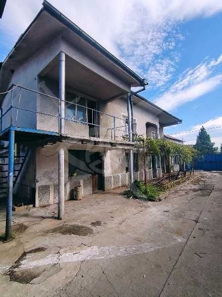 Къща с производствено хале в Болярци 92951