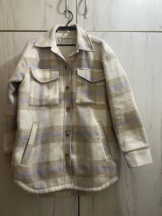 Neo noir.Вълнено яке ,риза .