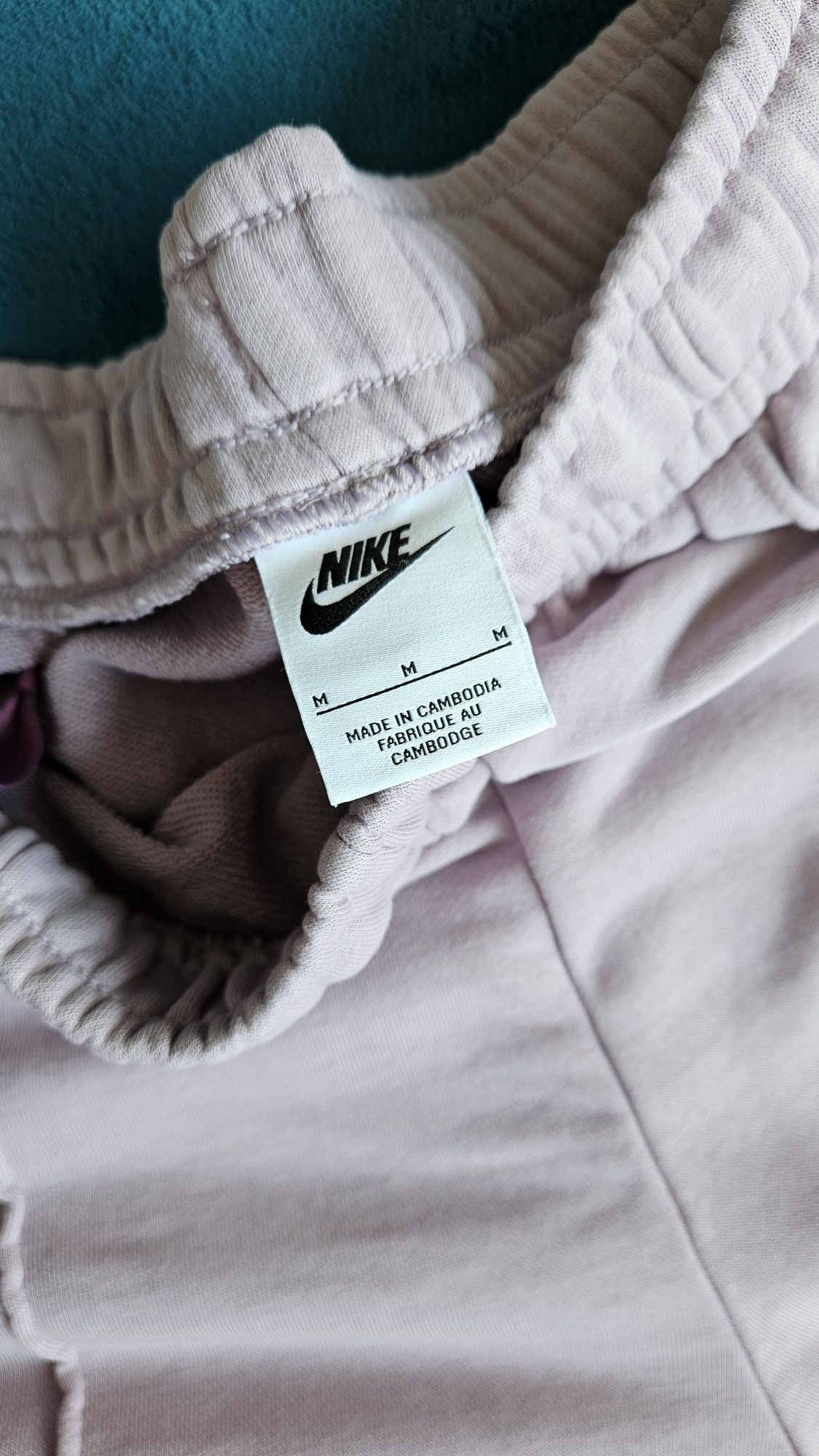 Спортни панталони Nike-нови