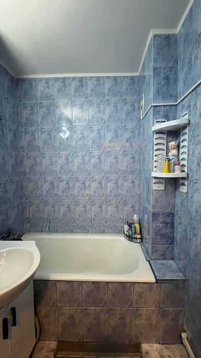 Ofer spre închiriere!!