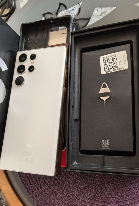 512 GB 8 RAM Samsung s22ultra