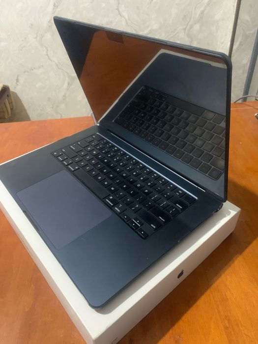 Macbook Air M2 8/512