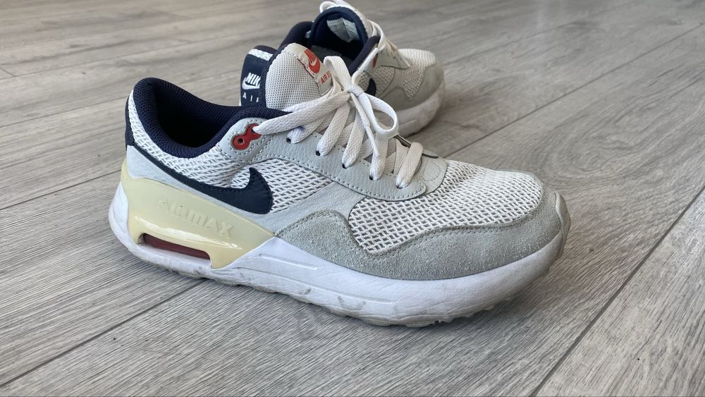 Nike Air Max Systm