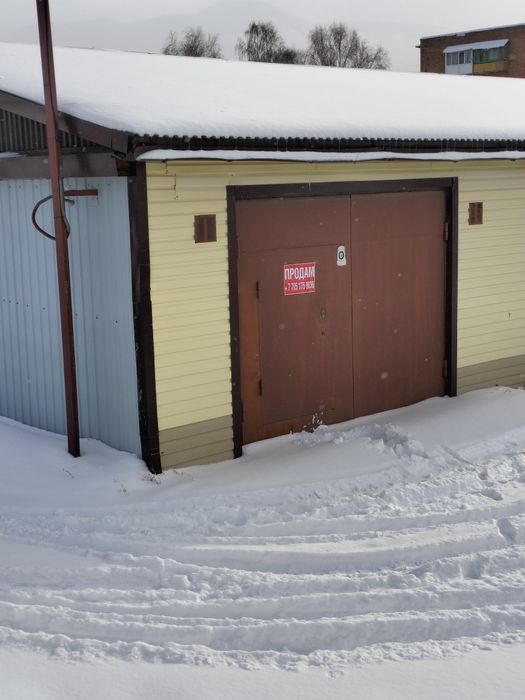 Продам большой гараж.