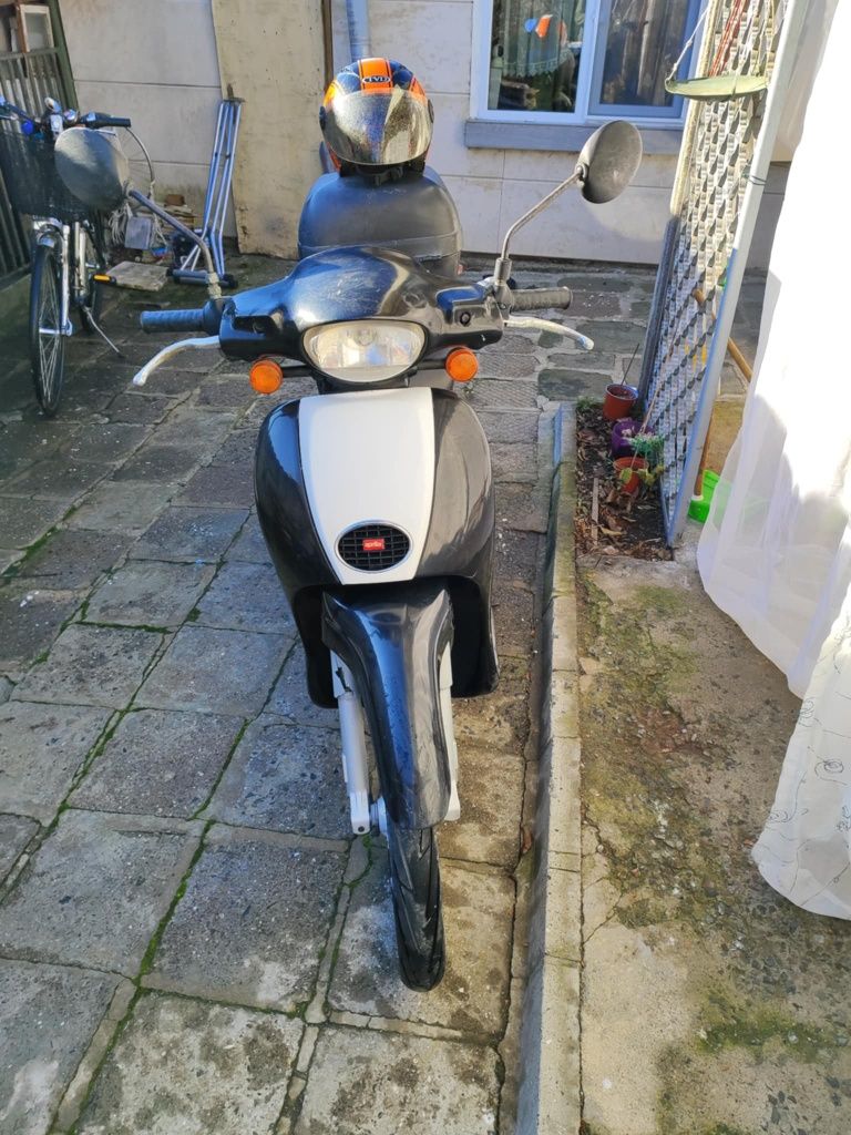 Мотоциклет Aprilia Scarabeo 2011г. 50cm3