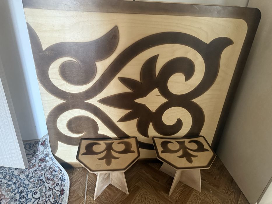 Продам стол трансформер большой  и мальнкий  делаеться