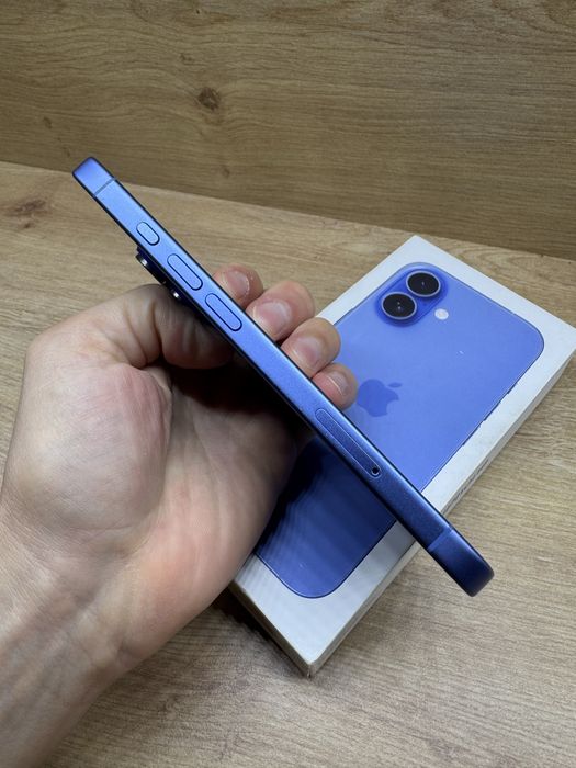 iPhone 16 128Gb Blue 99% battery life